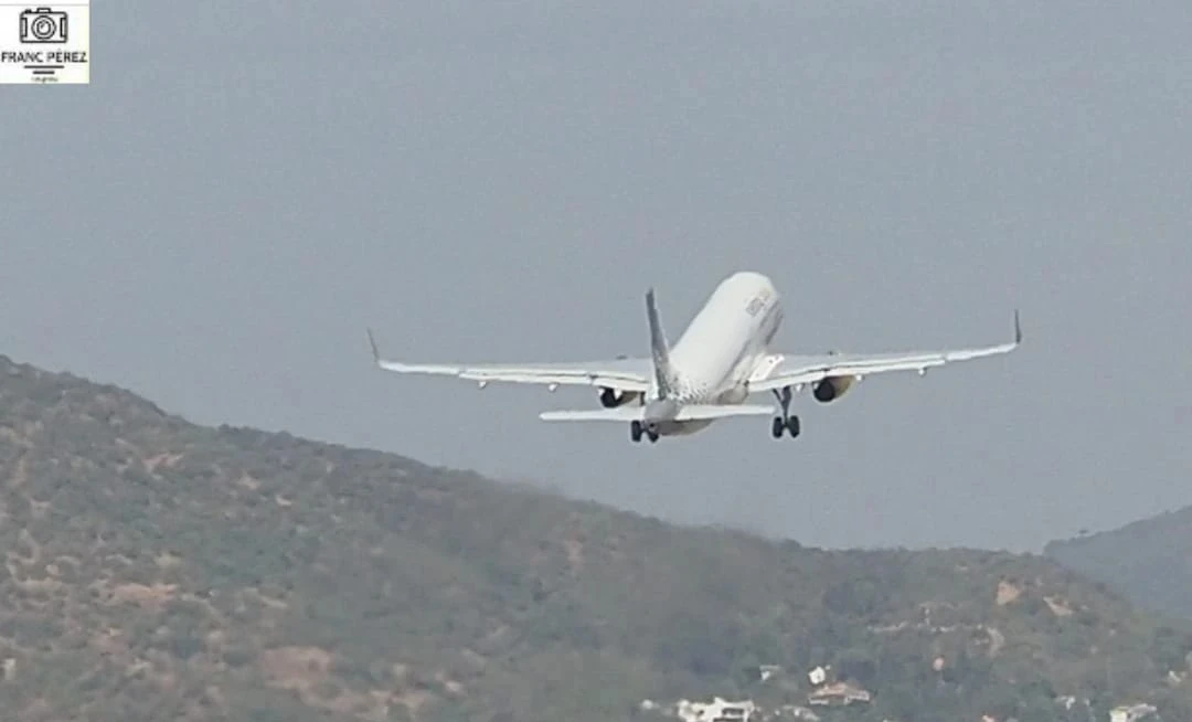 El aeropuerto de Córdoba cumple dos años de vuelos regulares y la Plataforma Aeropuerto YA reclama aduana, más rutas e inversiones