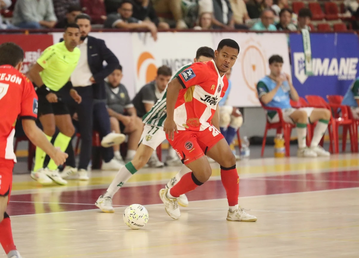 El Córdoba FS cae ante el Jimbee pese a merecer más