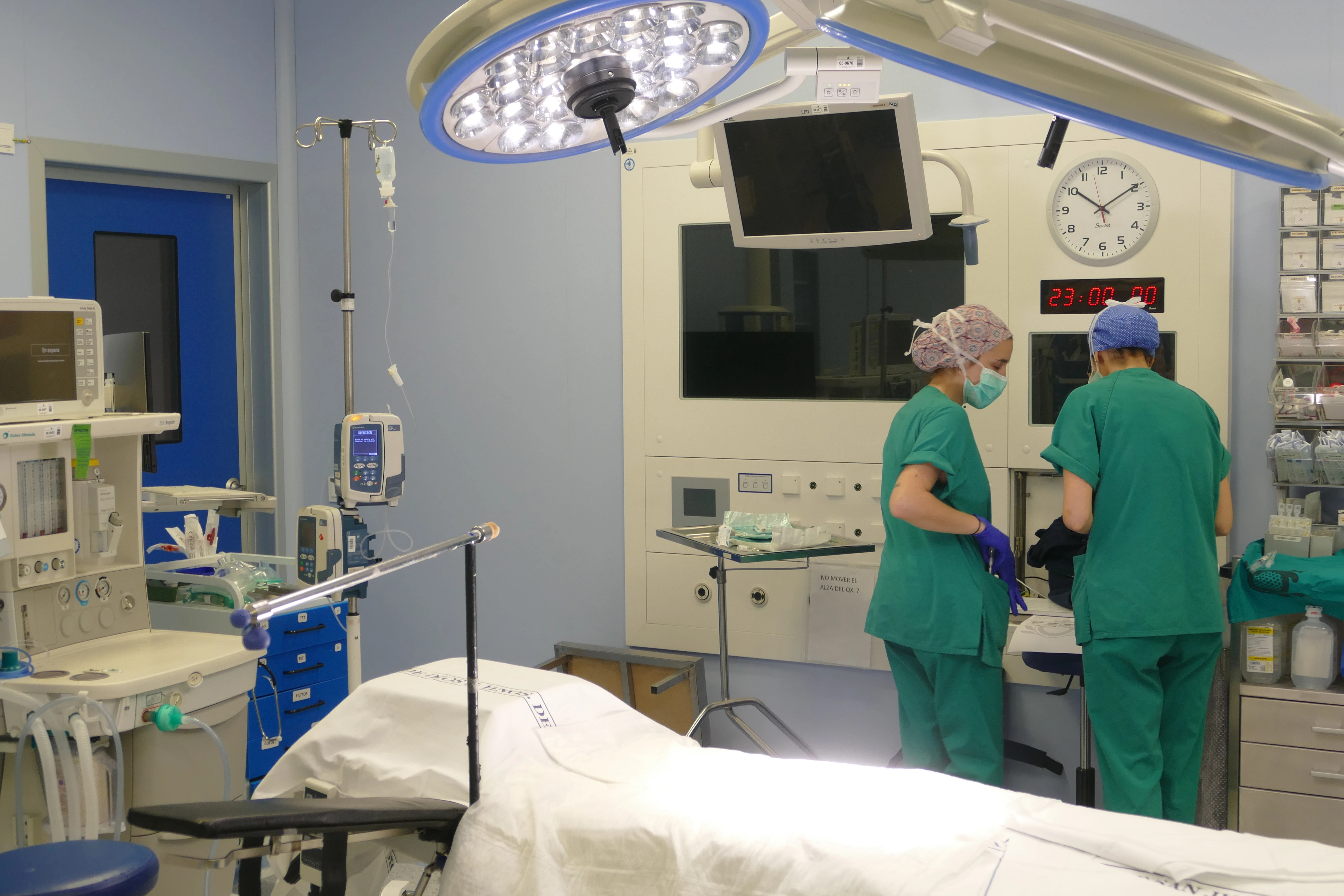 El Hospital San Juan de Dios trata miomas sin cirugía convencional