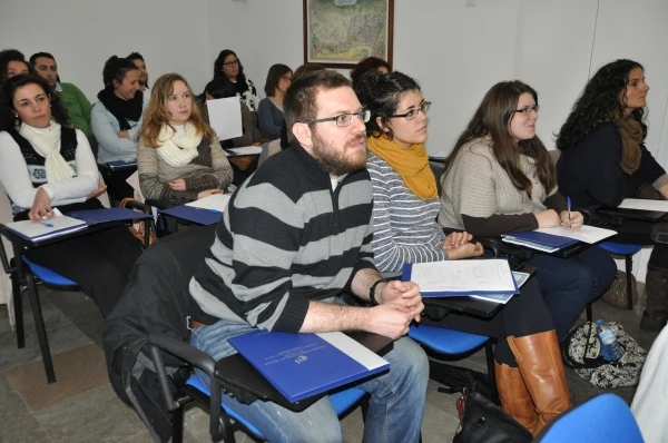 Enfermeras cordobesas realizan un curso de reciclaje en técnicas de reanimación cardiopulmonar