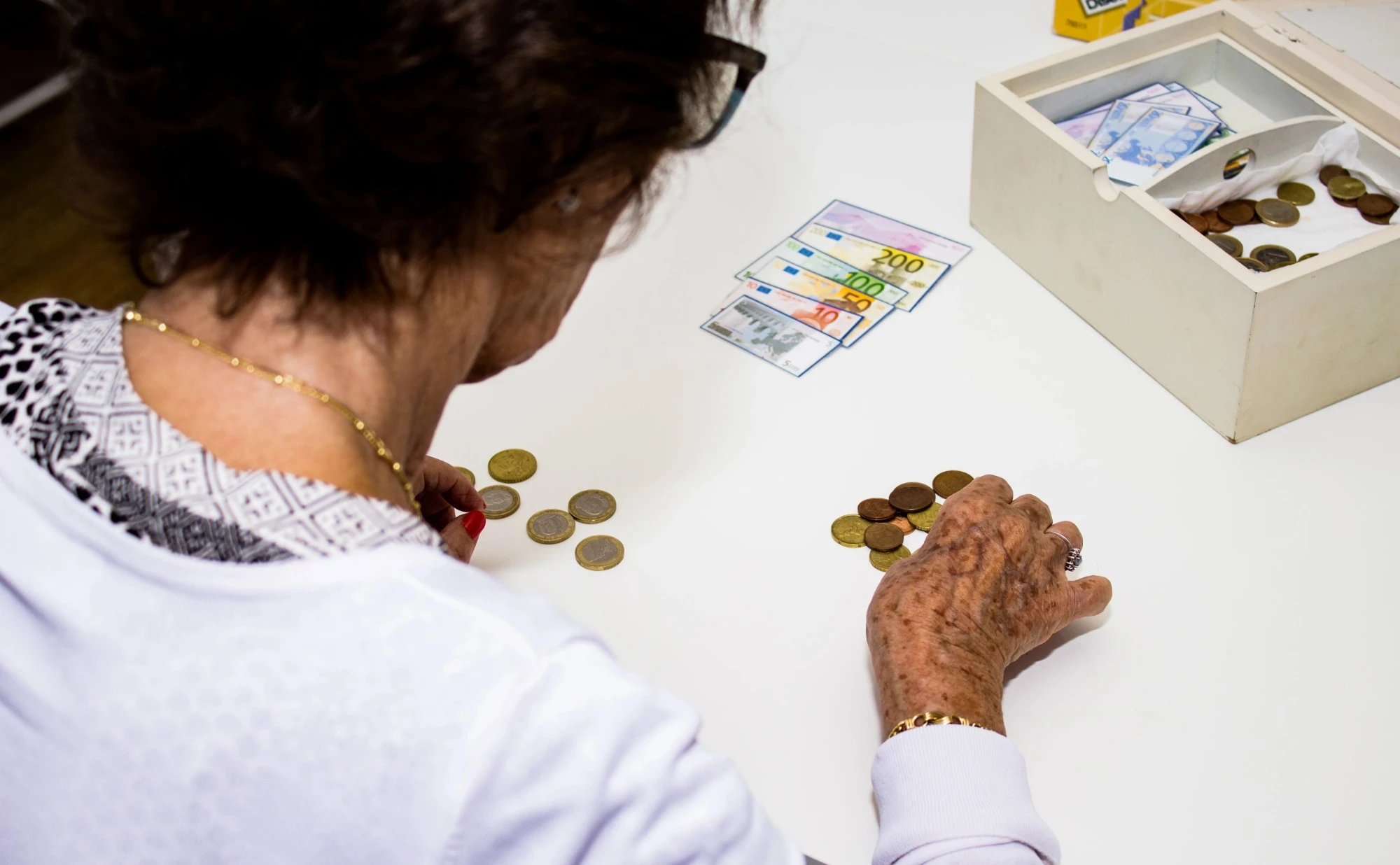 MENTEÁGIL: estimulación cognitiva, neuropsicología y atención psicológica en todas las edades